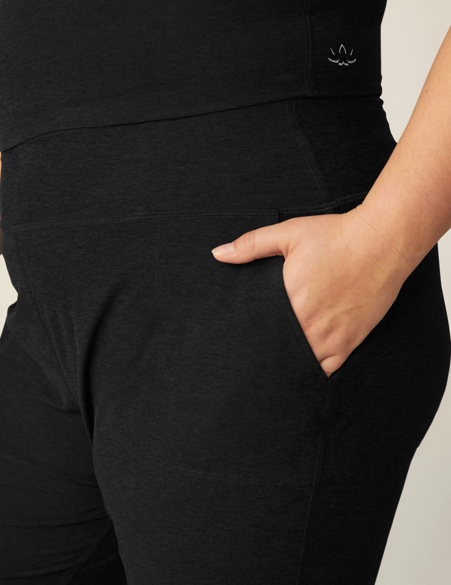 Spacedye Midi Jogger - Image 8